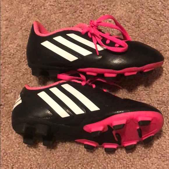 Girls Adidas Soccer Cleats - Picture 3 of 3